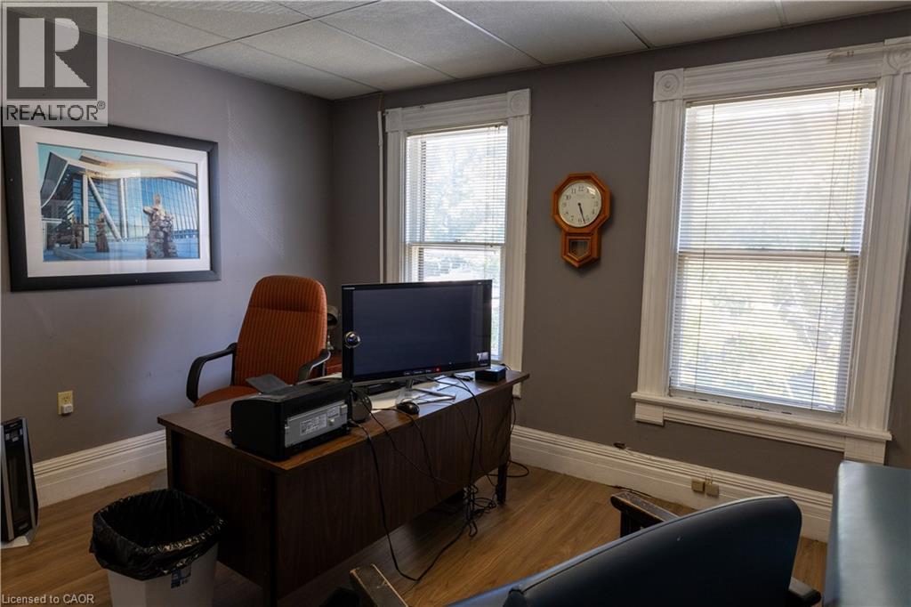 7 Welland Avenue, St. Catharines, Ontario  L2R 2L8 - Photo 6 - 40795010