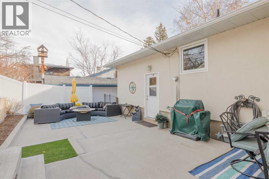 25 Highwood Place Nw, Calgary, Alberta  T2K 2B9 - Photo 36 - A2270274