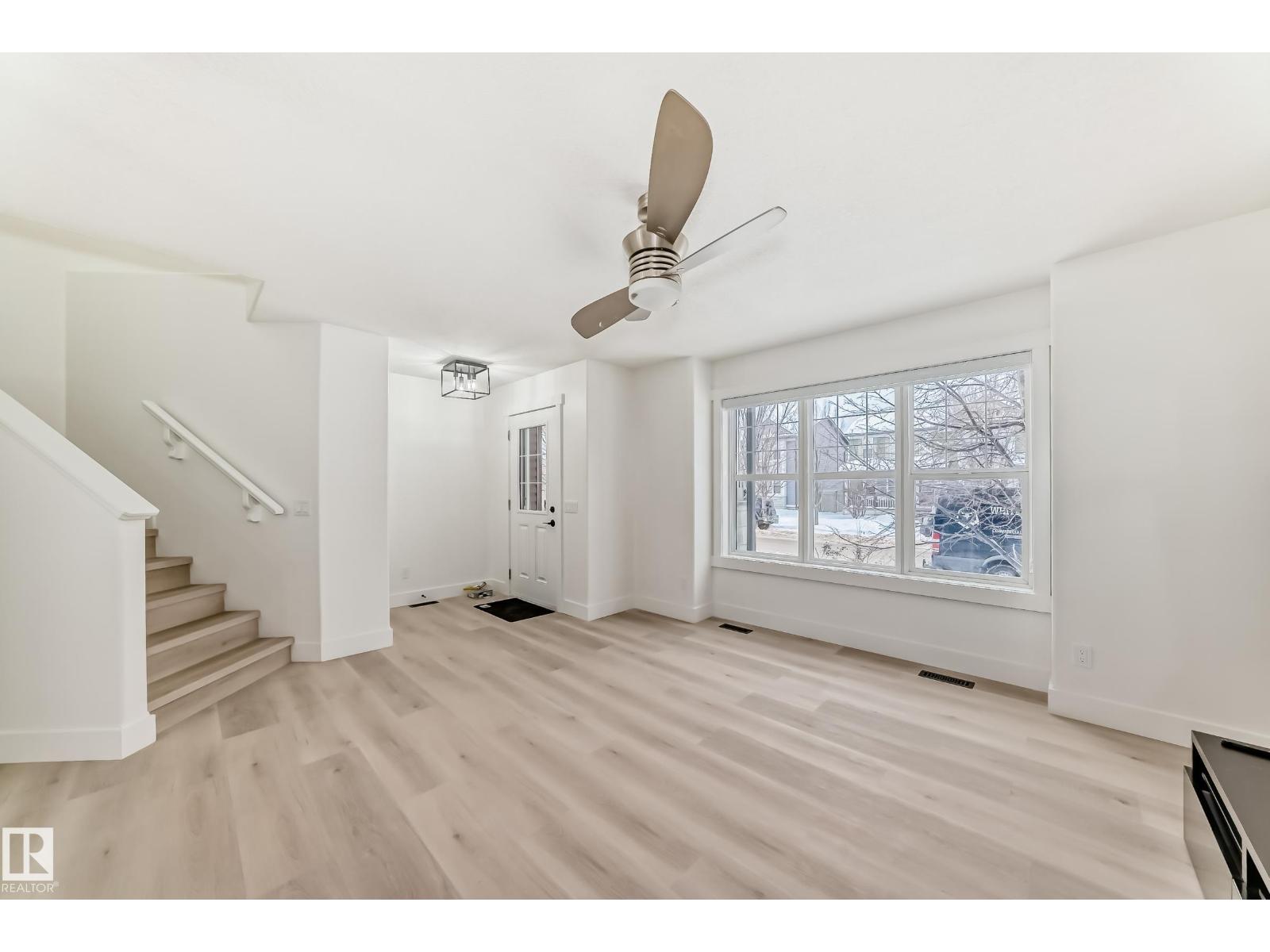 2123 32 St Nw, Edmonton, Alberta  T6T 0K4 - Photo 12 - E4470170