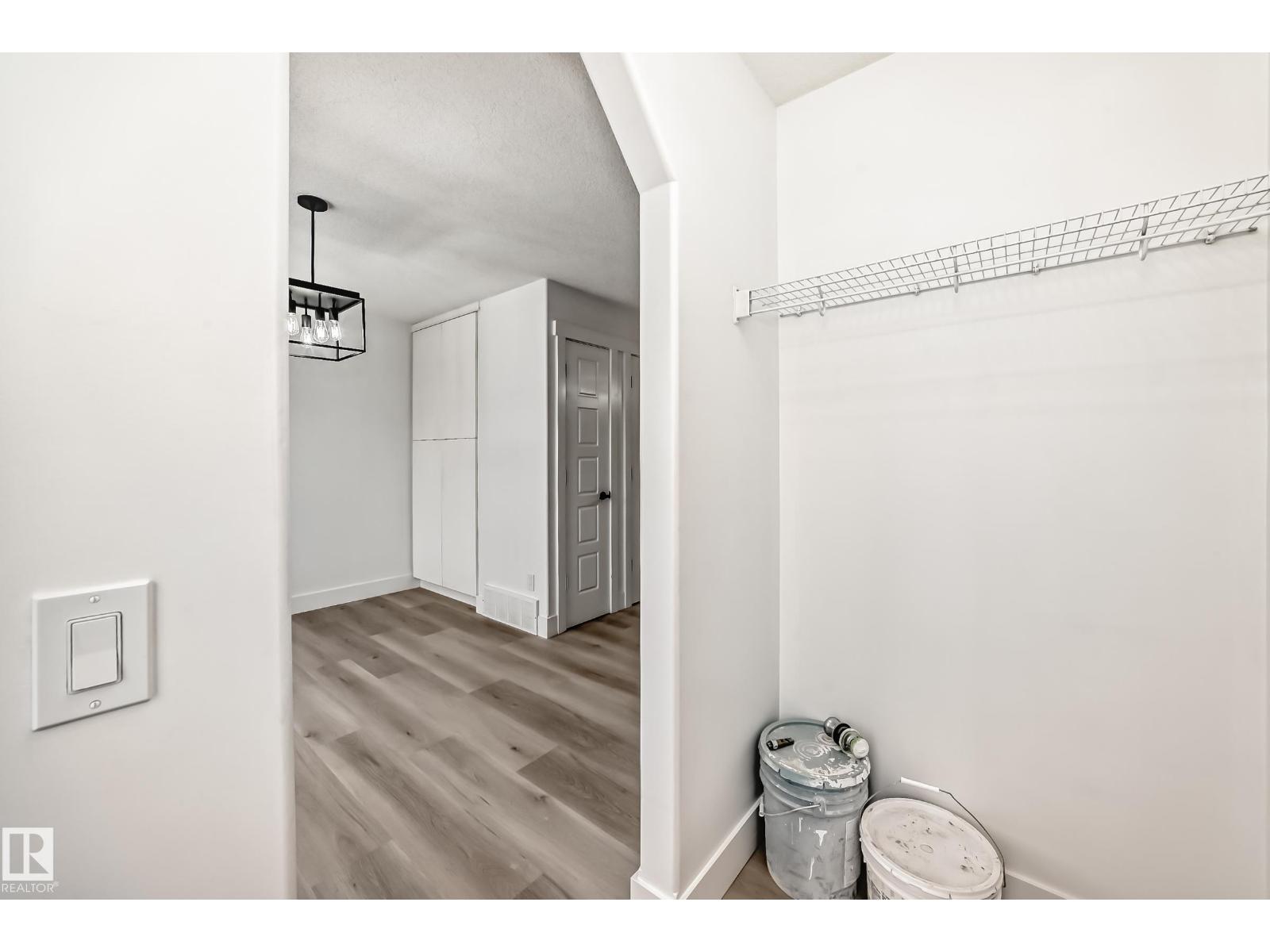 2123 32 St Nw, Edmonton, Alberta  T6T 0K4 - Photo 21 - E4470170