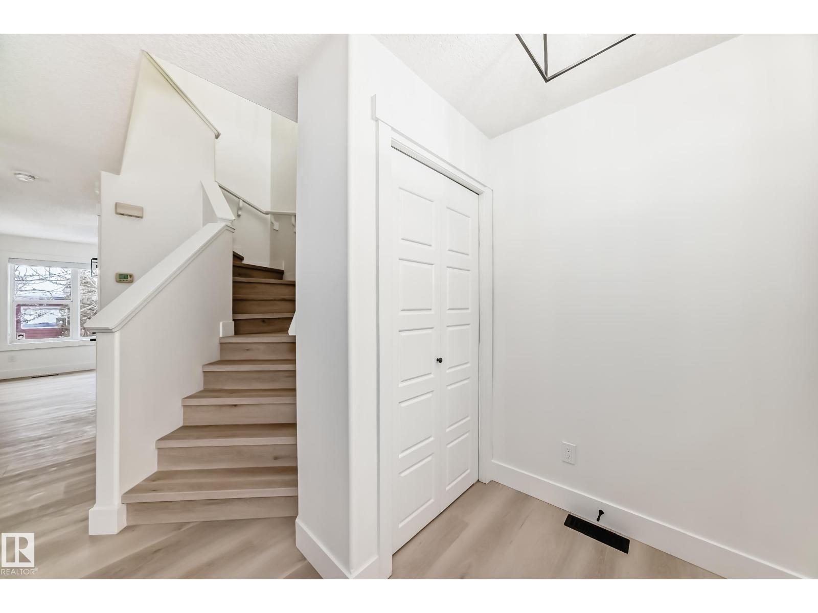 2123 32 St Nw, Edmonton, Alberta  T6T 0K4 - Photo 23 - E4470170