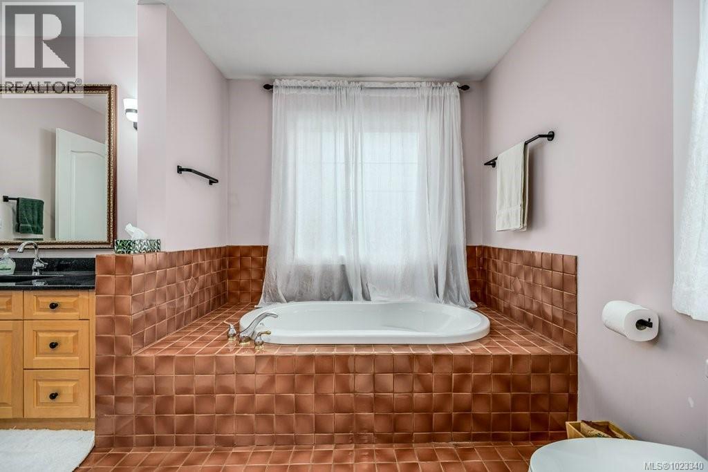 971 Crown Isle Dr, Courtenay, British Columbia  V9N 8R6 - Photo 20 - 1023340