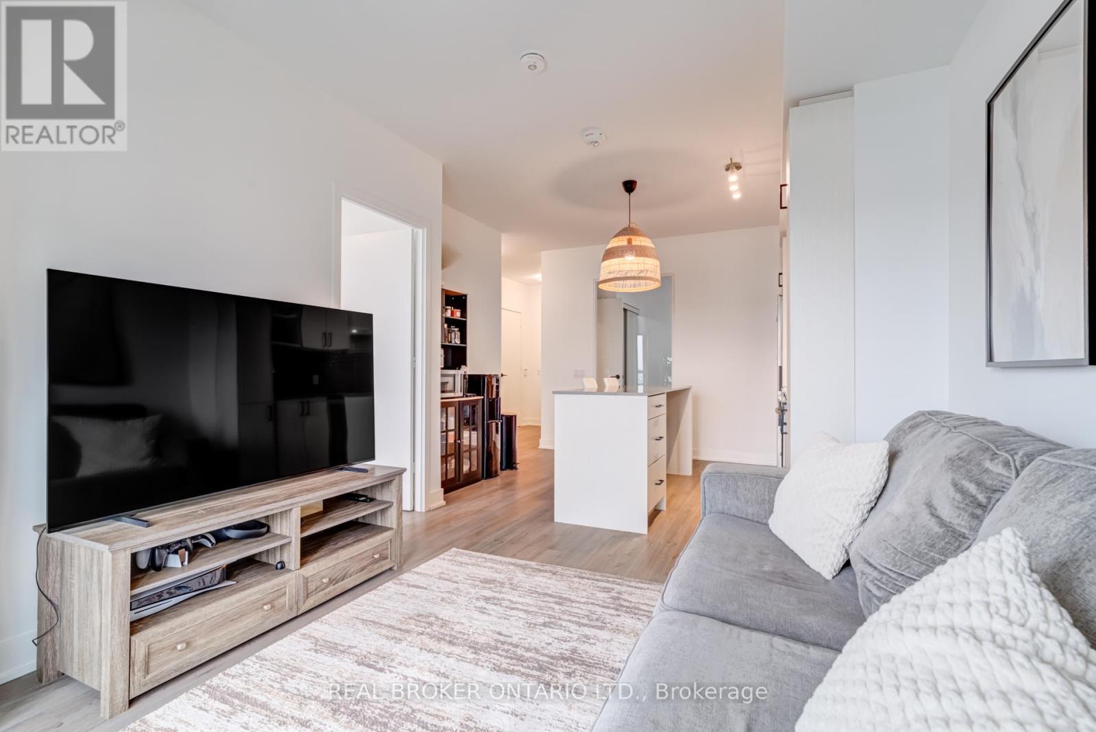 614 - 50 George Butchart Drive, Toronto, Ontario  M3K 0C9 - Photo 8 - W12657212