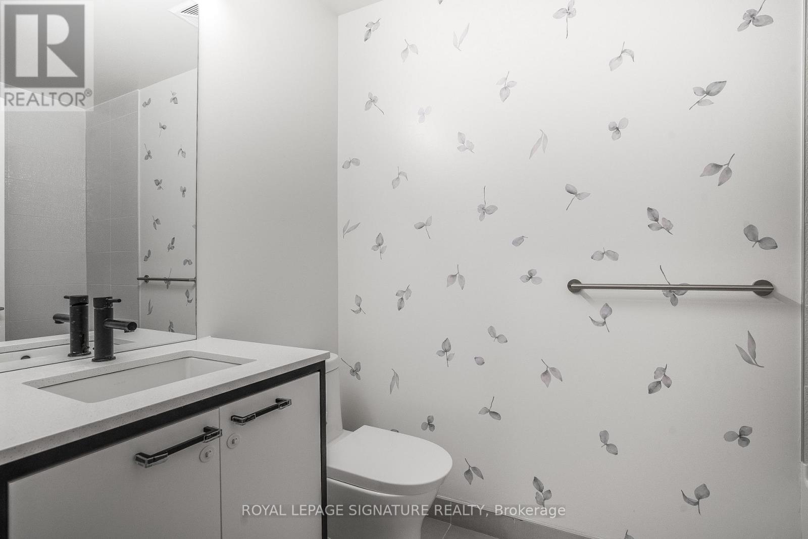 416 - 1808 St Clair Avenue W, Toronto, Ontario  M6N 0C1 - Photo 18 - W12665980