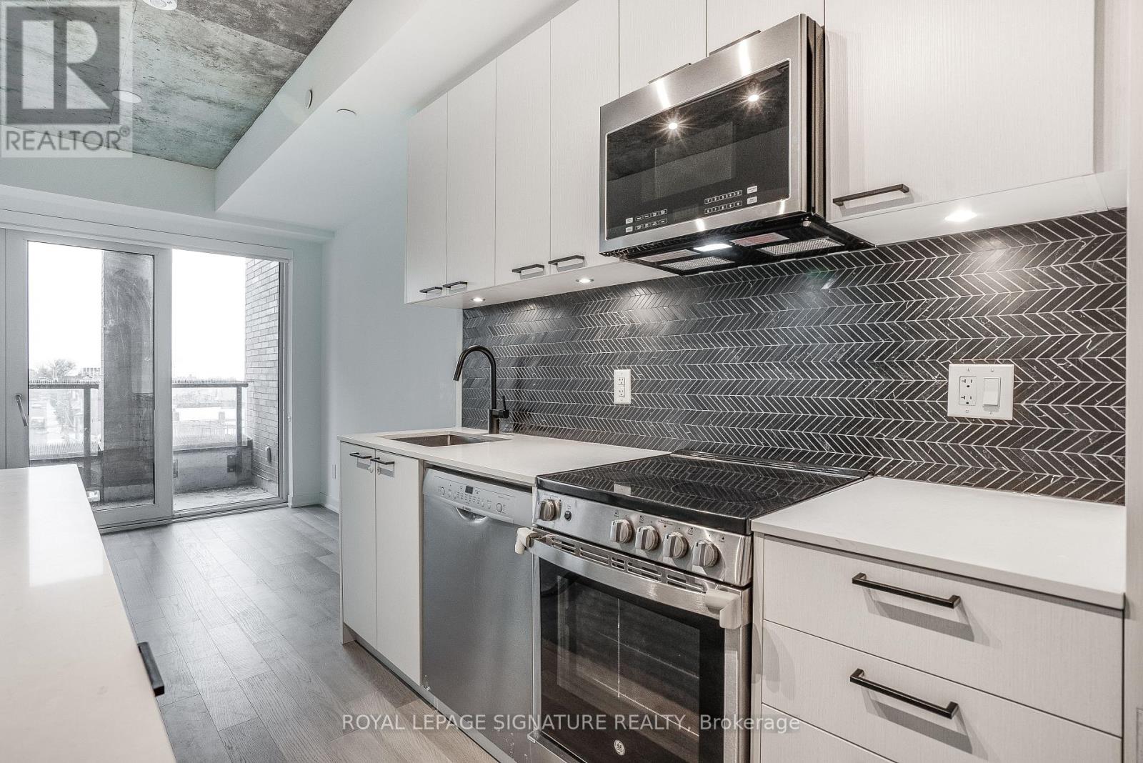 416 - 1808 St Clair Avenue W, Toronto, Ontario  M6N 0C1 - Photo 3 - W12665980