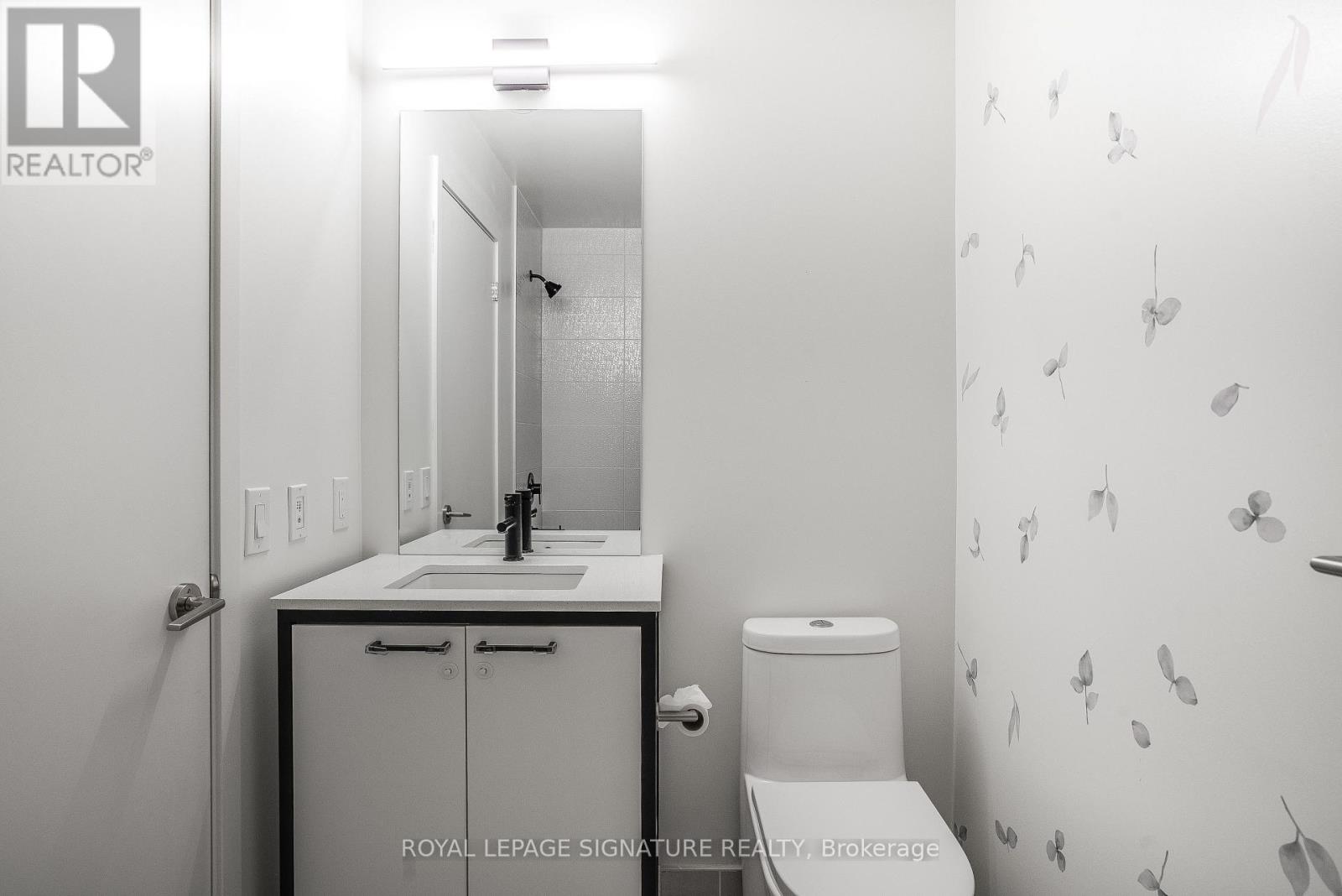 416 - 1808 St Clair Avenue W, Toronto, Ontario  M6N 0C1 - Photo 17 - W12665980