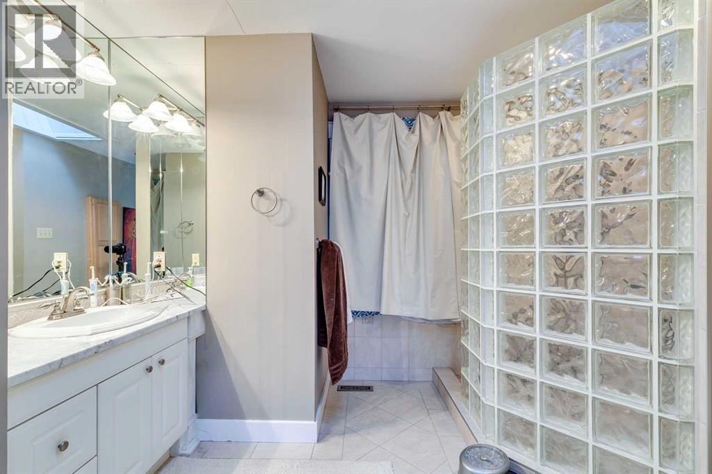 3028 1 Street Sw, Calgary, Alberta  T2S 1P8 - Photo 12 - A2279279