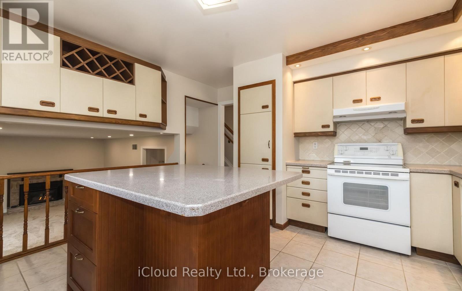 830 Syer Drive, Milton, Ontario  L9T 4E3 - Photo 9 - W12700344