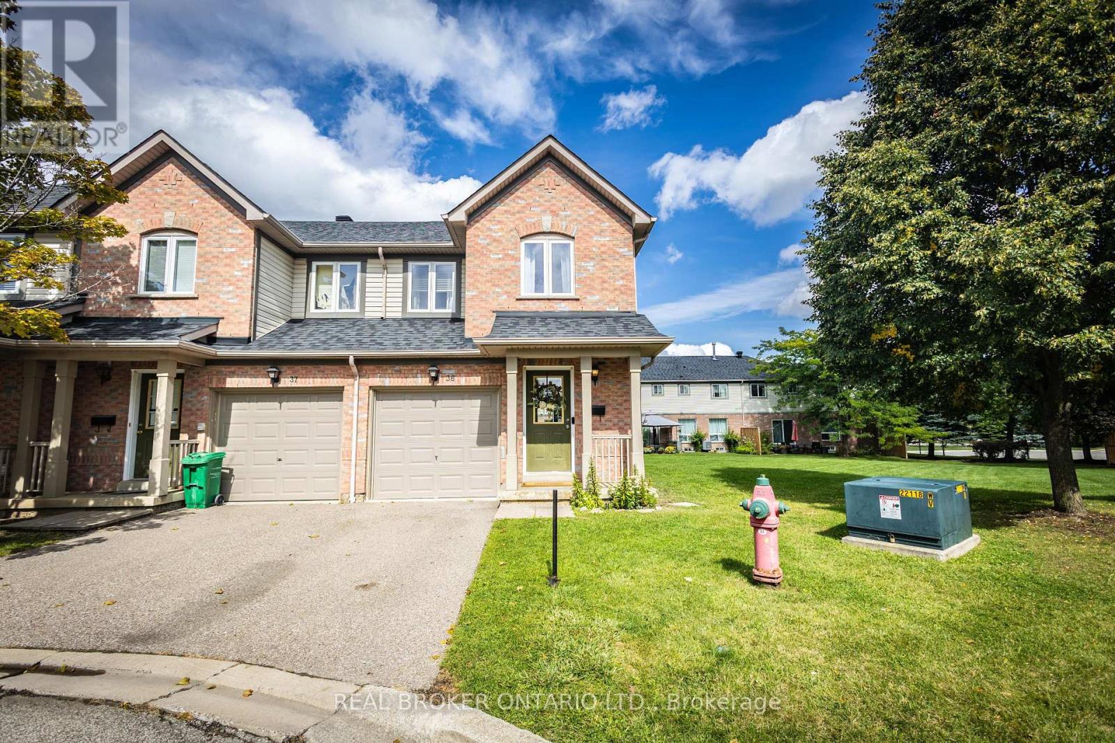 36 - 5255 Guildwood Way, Mississauga, Ontario  L5R 4A7 - Photo 7 - W12700368