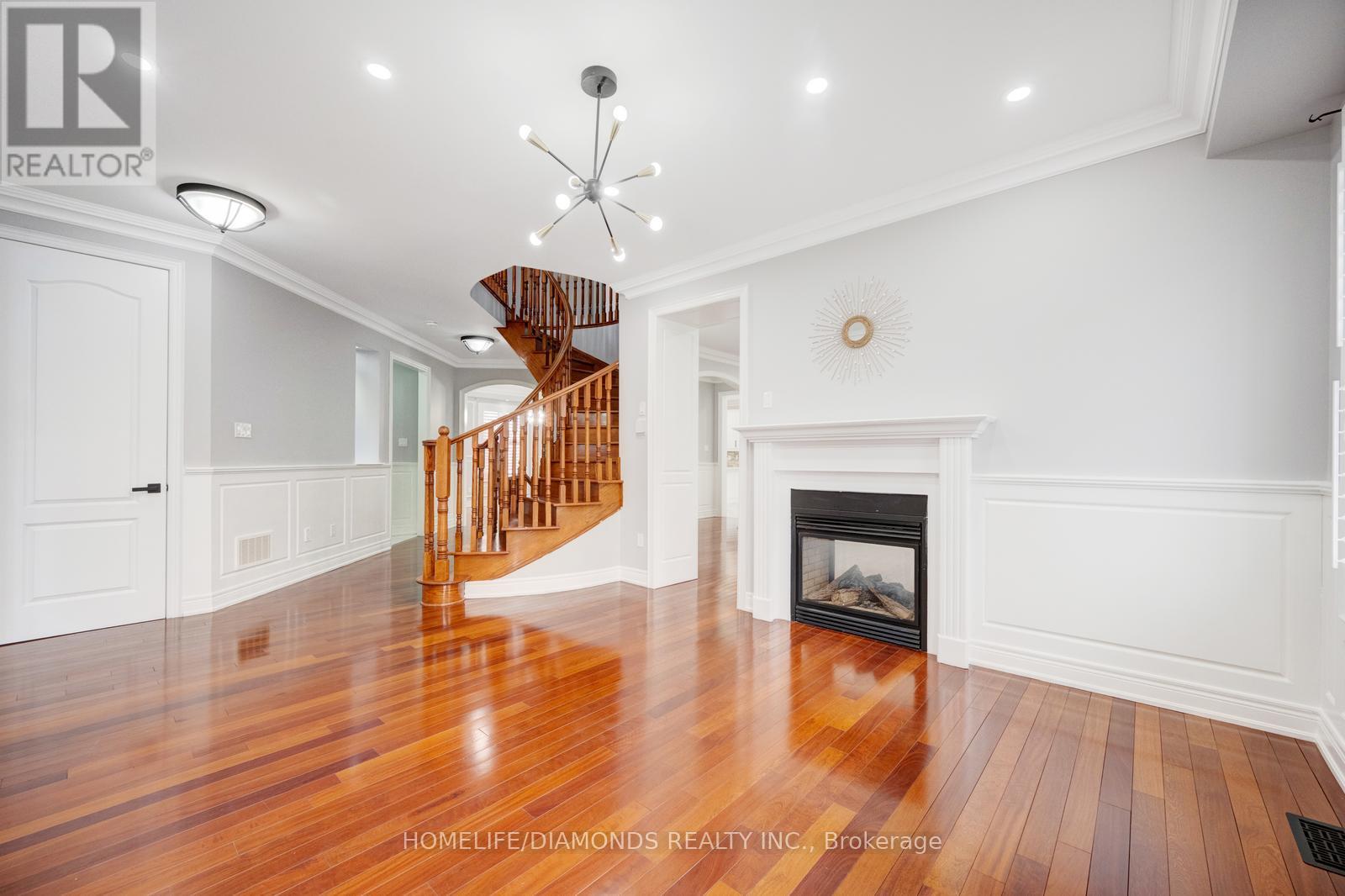 3 Intrigue Trail, Brampton, Ontario  L6X 0W8 - Photo 5 - W12700414