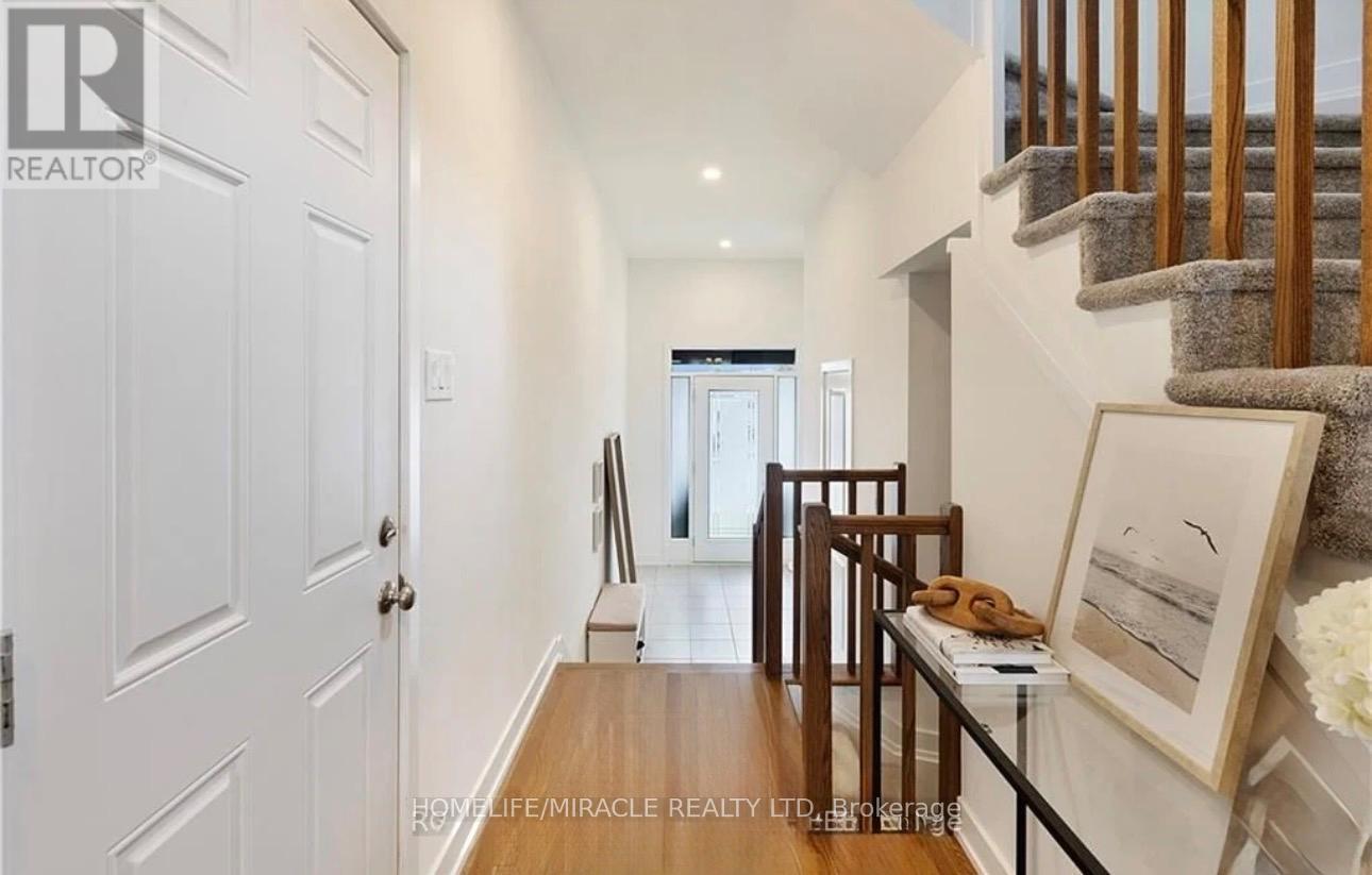 208 Monticello Avenue, Ottawa, Ontario  K2S 0J7 - Photo 4 - X12700270