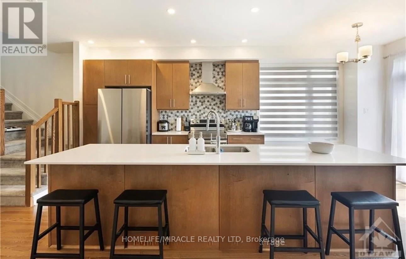 208 Monticello Avenue, Ottawa, Ontario  K2S 0J7 - Photo 6 - X12700270