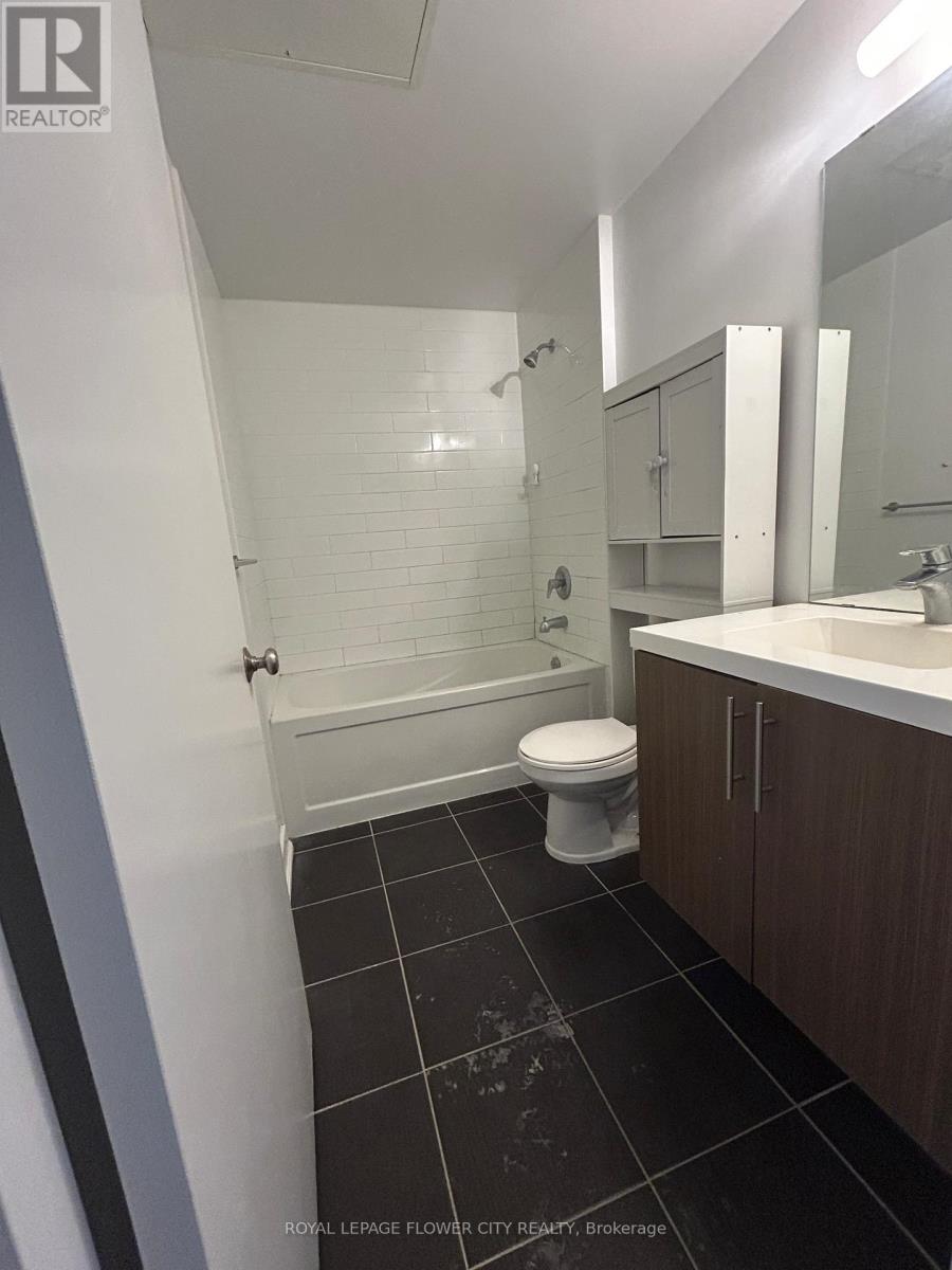 1211 - 85 Duke Street, Kitchener, Ontario  N2H 0B7 - Photo 13 - X12700432