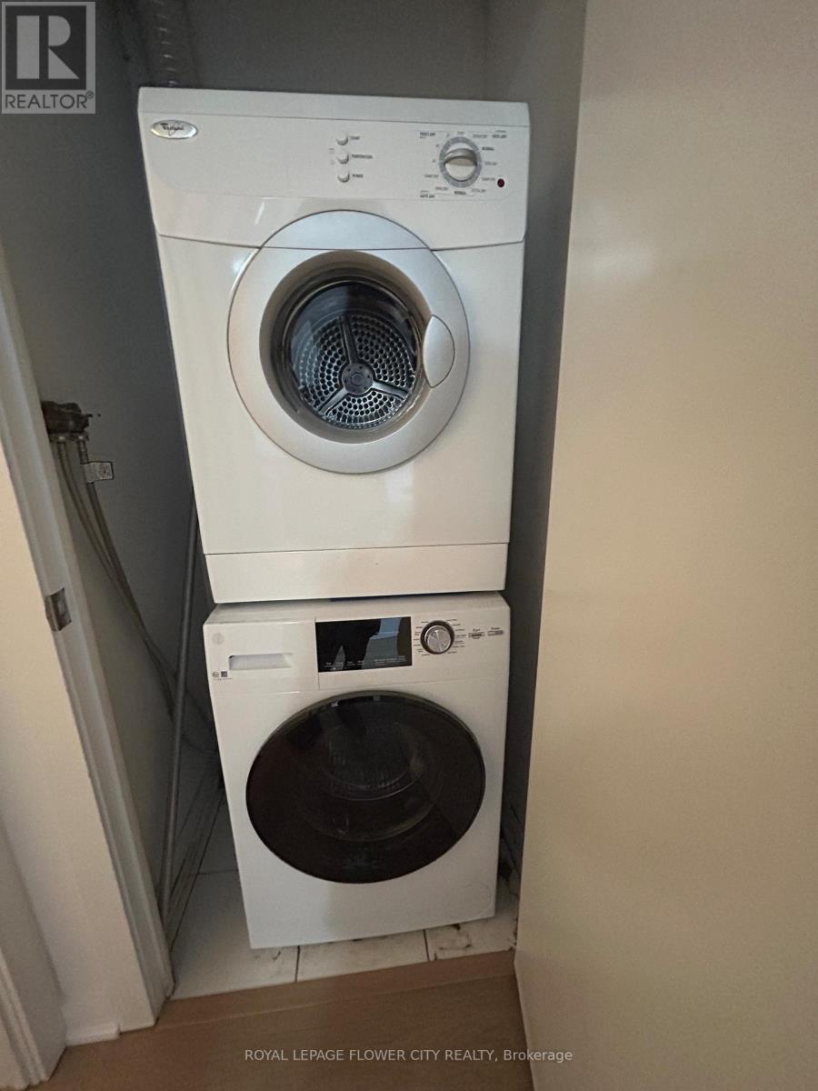 1211 - 85 Duke Street, Kitchener, Ontario  N2H 0B7 - Photo 14 - X12700432