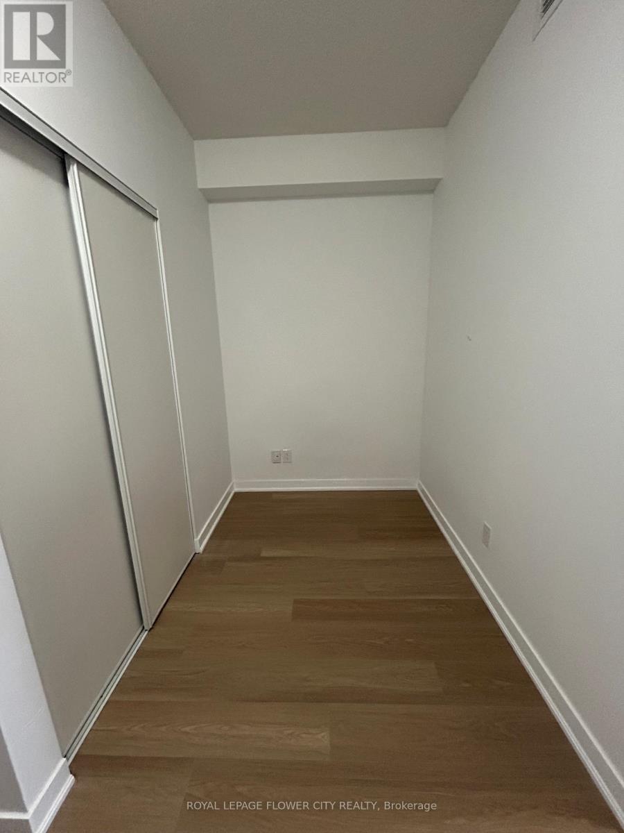 1211 - 85 Duke Street, Kitchener, Ontario  N2H 0B7 - Photo 8 - X12700432