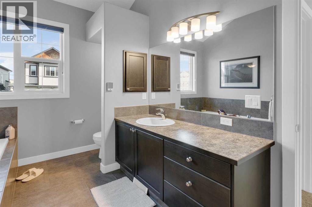 192 Heritage Boulevard W, Cochrane, Alberta  T4C 0S5 - Photo 22 - A2278929