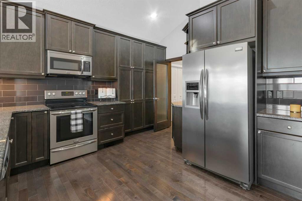 192 Heritage Boulevard W, Cochrane, Alberta  T4C 0S5 - Photo 4 - A2278929