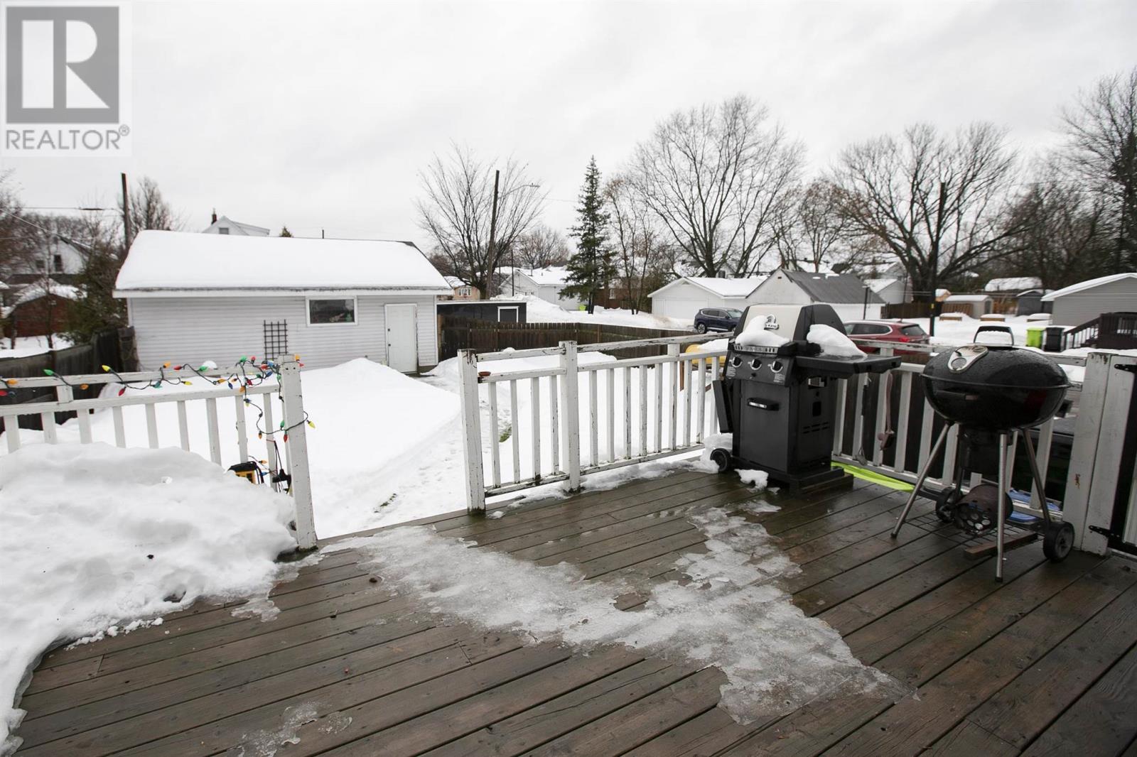 148 Kehoe Ave, Sault Ste. Marie, Ontario  P6C 1M9 - Photo 4 - SM260080