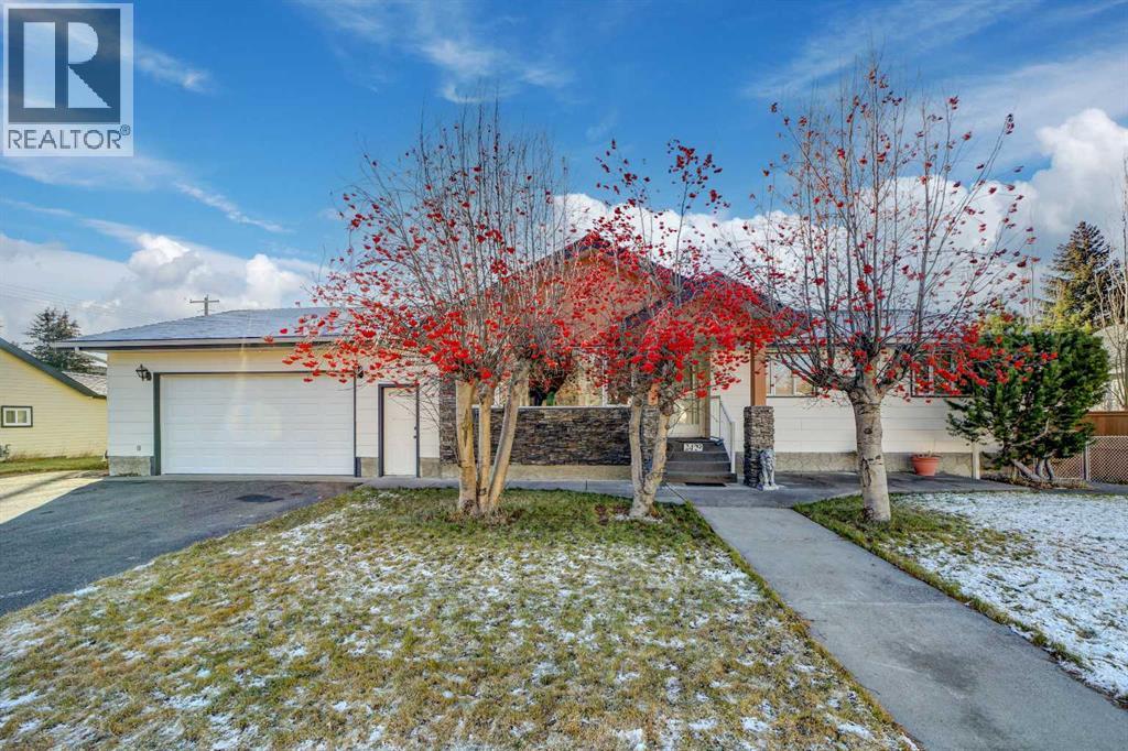 2429 211 Street, Bellevue, Alberta  T0K 0C0 - Photo 1 - A2277787