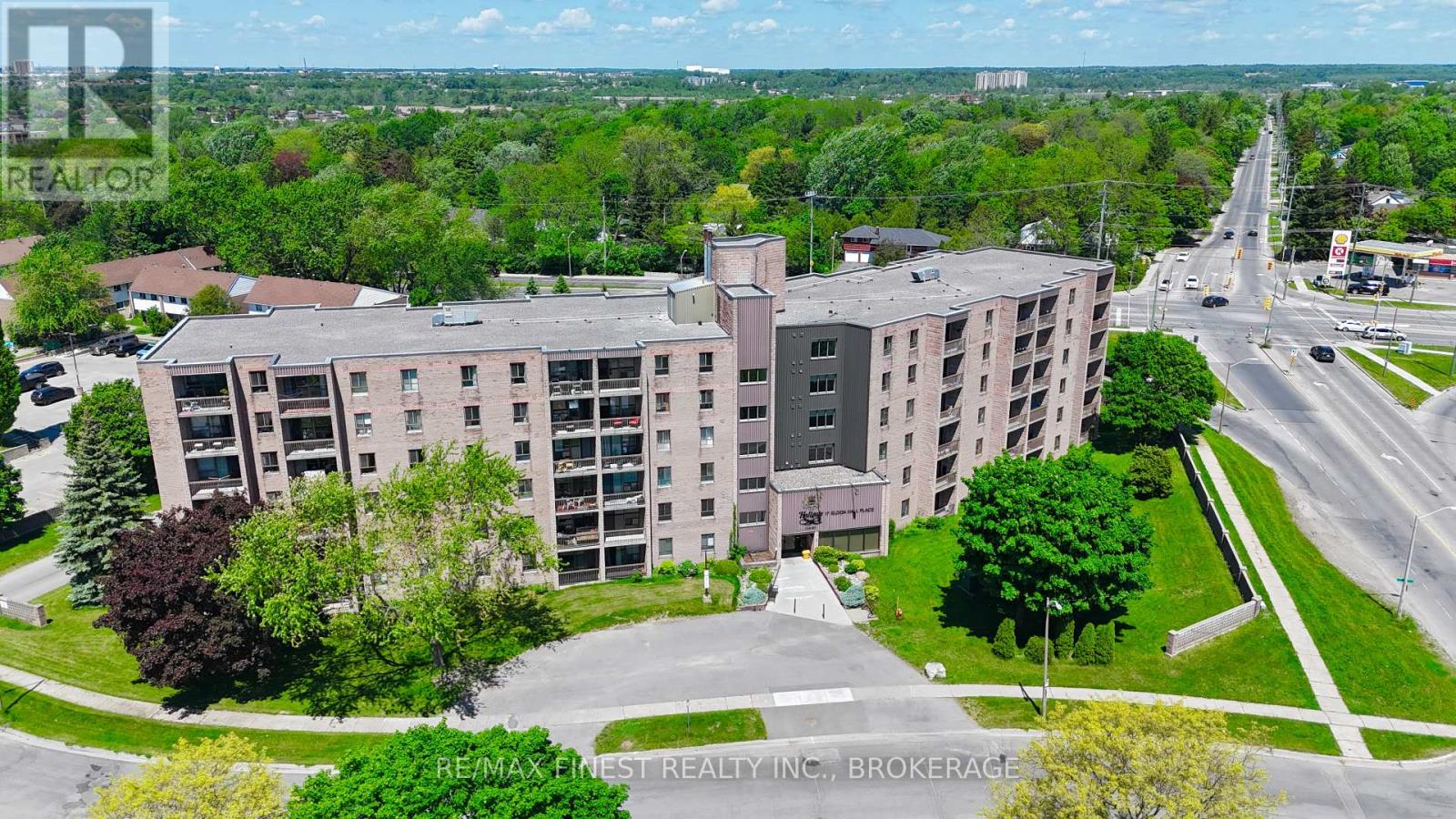 602 - 17 Eldon Hall Place, Kingston, Ontario  K7M 7H5 - Photo 2 - X12700548