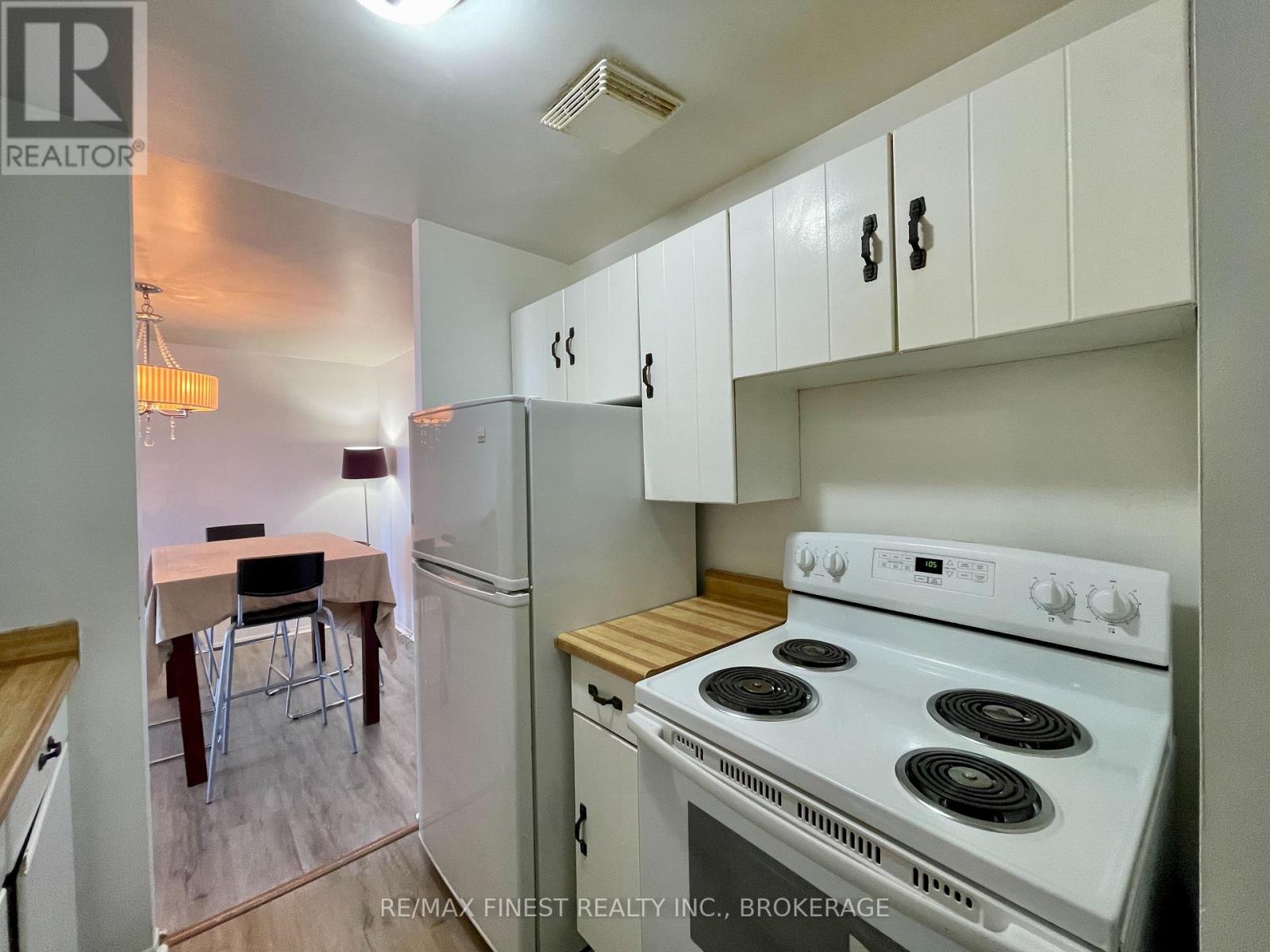 602 - 17 Eldon Hall Place, Kingston, Ontario  K7M 7H5 - Photo 9 - X12700548