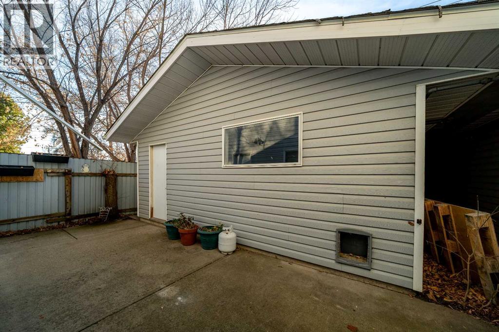 131 3 Street Nw, Medicine Hat, Alberta  T1A 6K5 - Photo 40 - A2272033