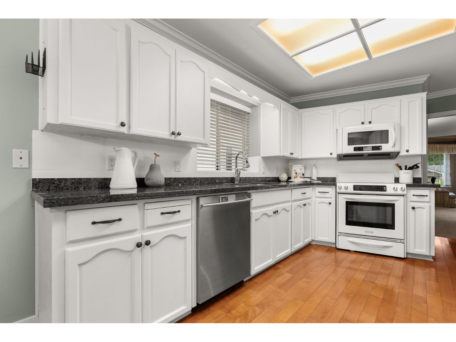 1694 143b Street, Surrey, British Columbia  V4A 6L6 - Photo 12 - R3067461