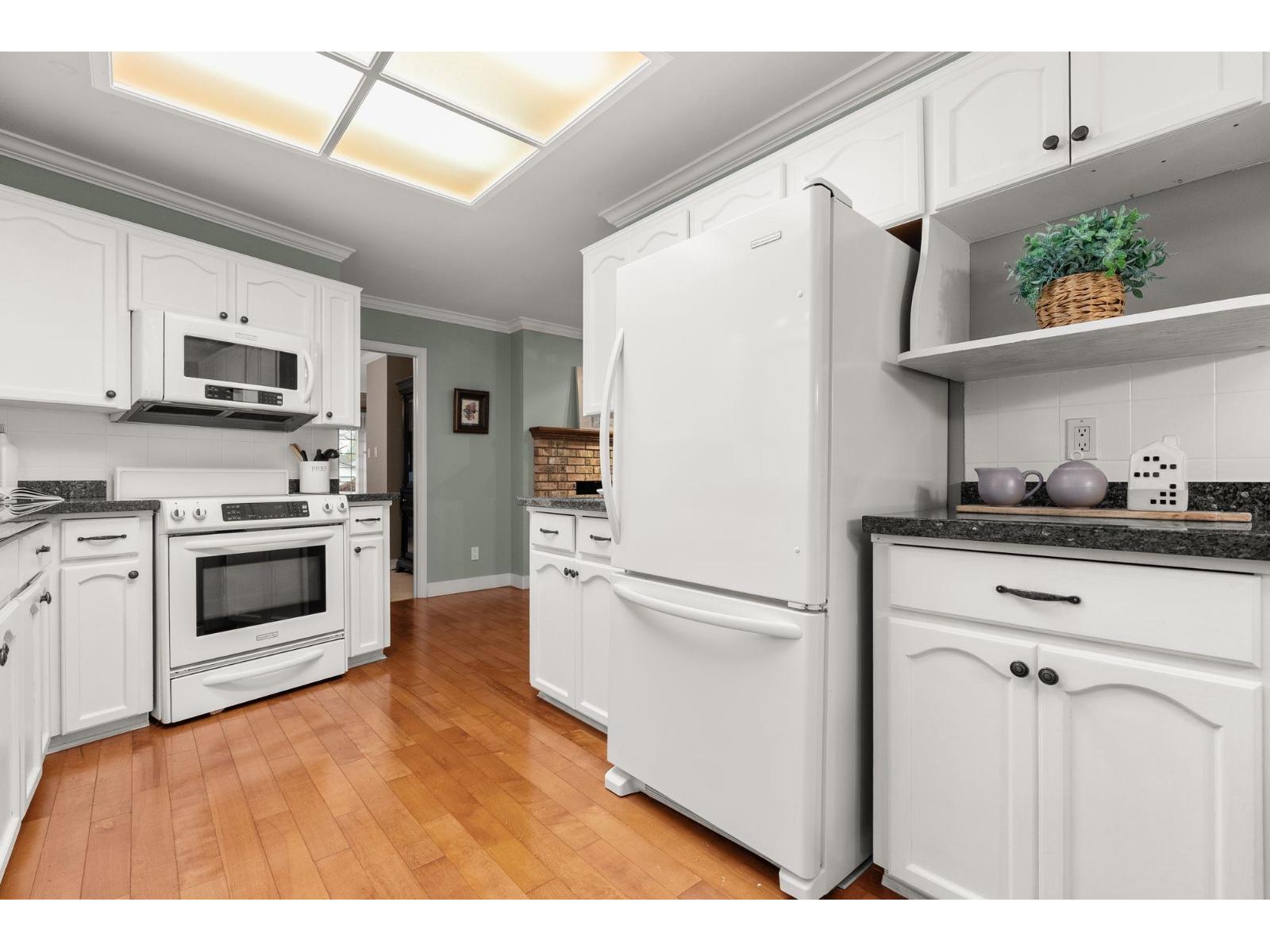 1694 143b Street, Surrey, British Columbia  V4A 6L6 - Photo 11 - R3067461