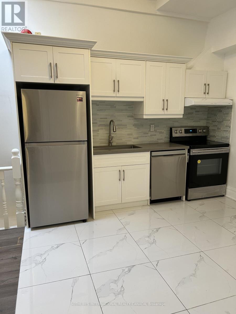 3 - 212 Carlton Street, Toronto, Ontario  M5A 2L1 - Photo 5 - C12613176