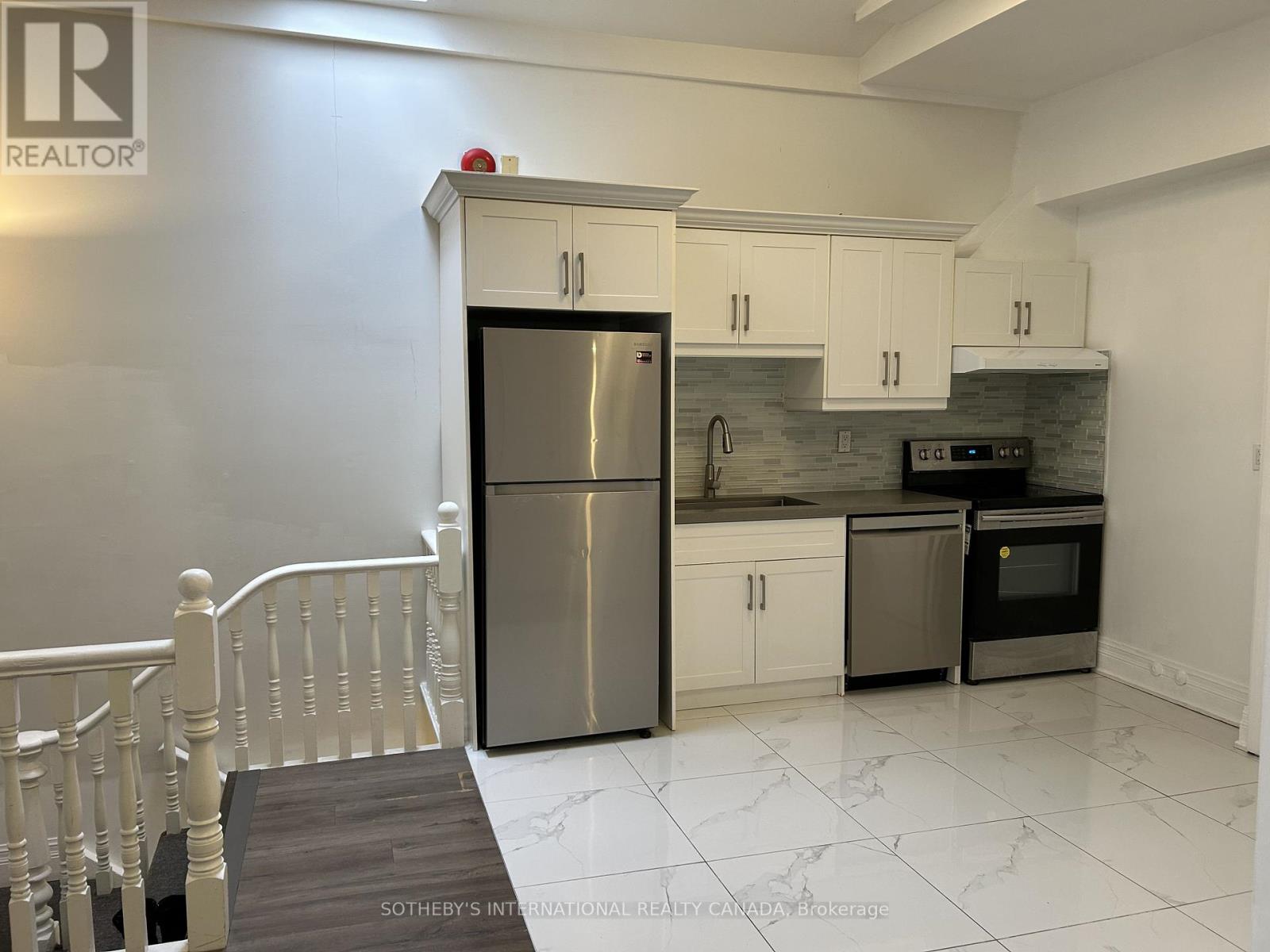 3 - 212 Carlton Street, Toronto, Ontario  M5A 2L1 - Photo 4 - C12613176