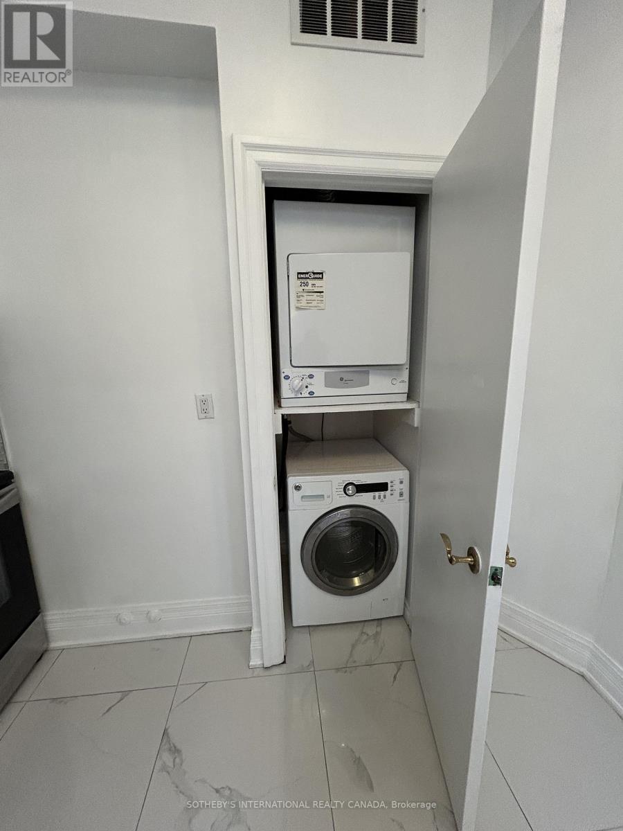 3 - 212 Carlton Street, Toronto, Ontario  M5A 2L1 - Photo 7 - C12613176