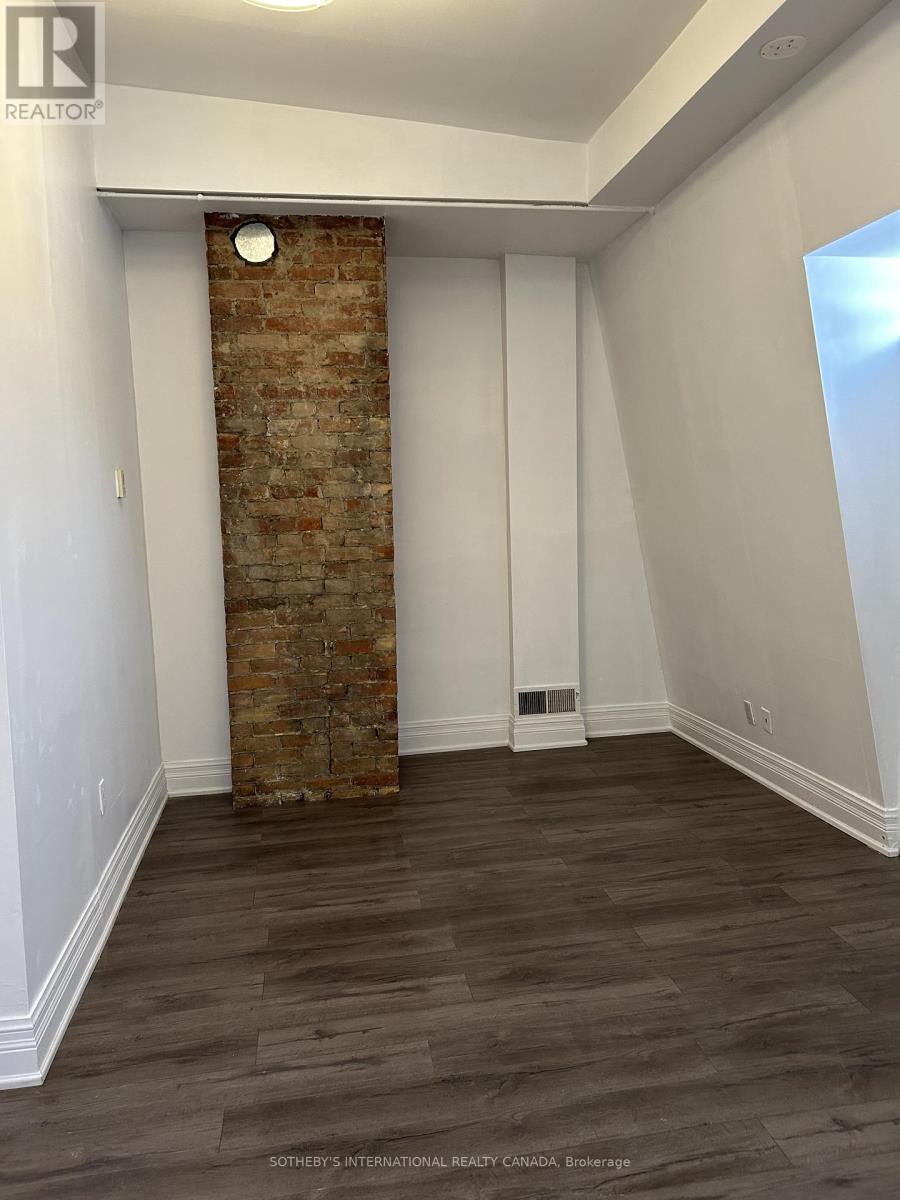 3 - 212 Carlton Street, Toronto, Ontario  M5A 2L1 - Photo 10 - C12613176