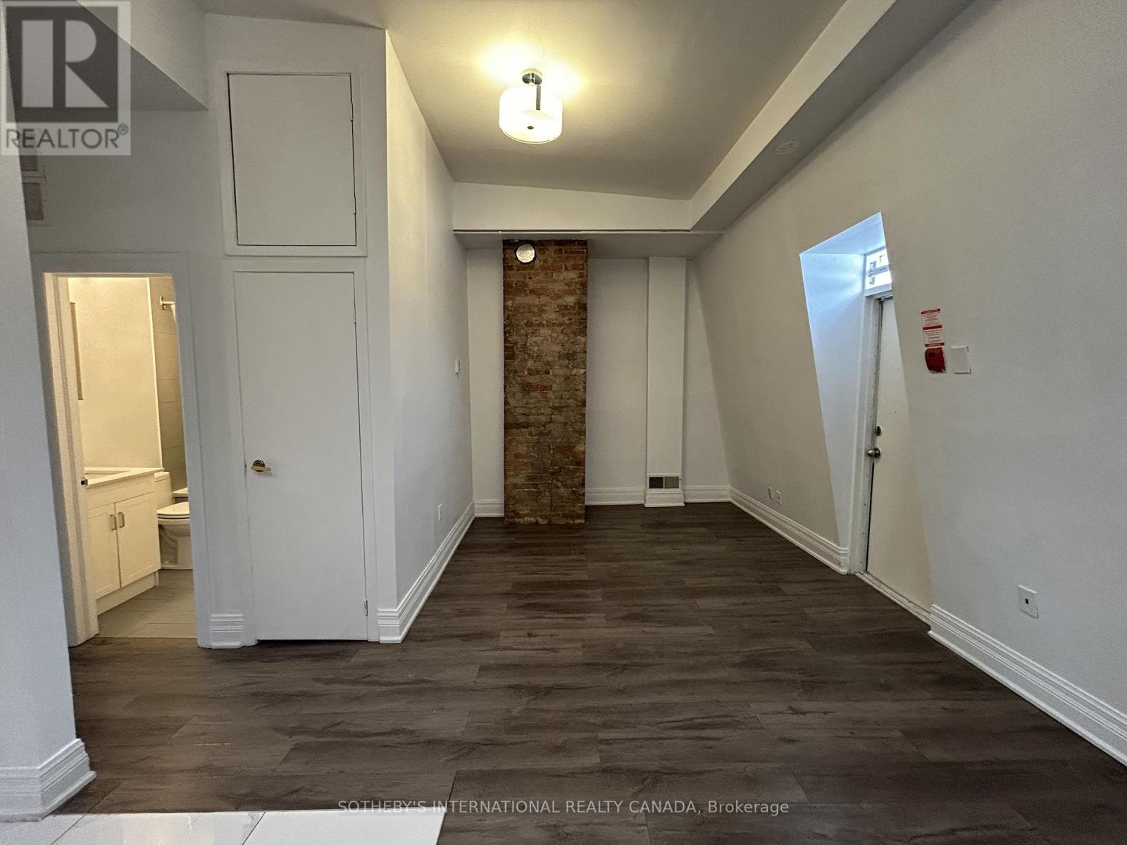 3 - 212 Carlton Street, Toronto, Ontario  M5A 2L1 - Photo 9 - C12613176