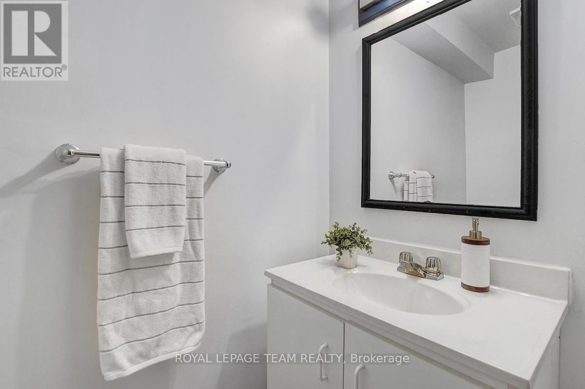 47 Mcdermot Court, Ottawa, Ontario  K2L 3V5 - Photo 39 - X12697920