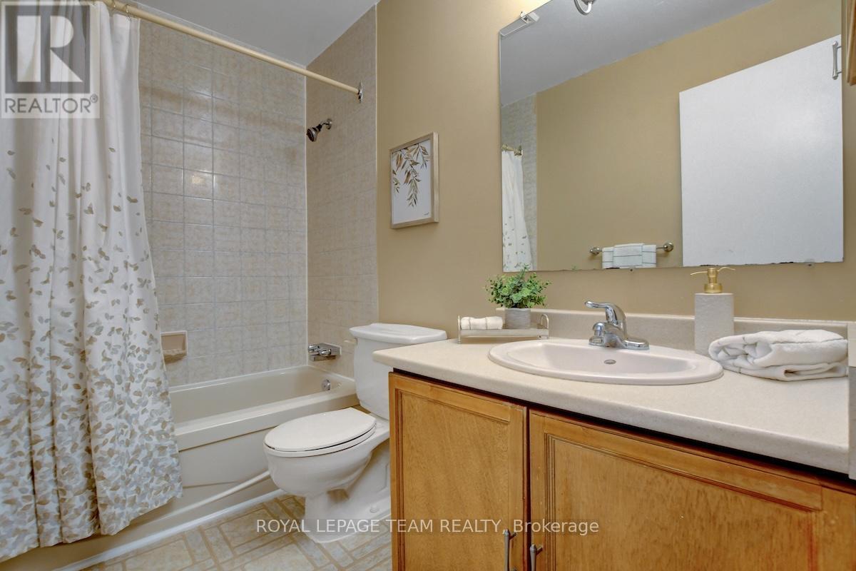 47 Mcdermot Court, Ottawa, Ontario  K2L 3V5 - Photo 31 - X12697920