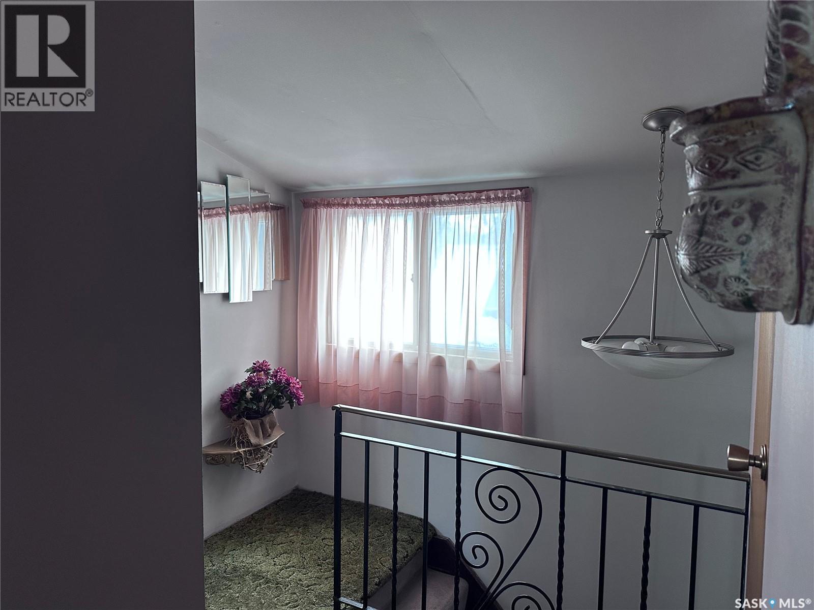 1925 Athol Street, Regina, Saskatchewan  S4T 3E4 - Photo 15 - SK025192