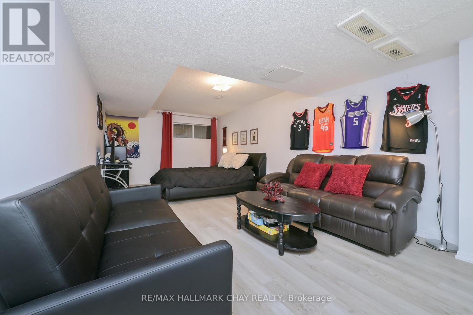 16 Green Briar Road, New Tecumseth, Ontario  L9R 1R5 - Photo 23 - N12698934