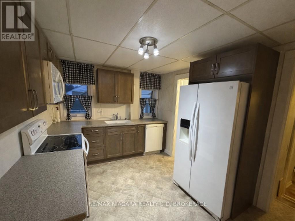 5561 Dorchester Road, Niagara Falls (Hospital), Ontario  L2G 5S2 - Photo 3 - X12700506