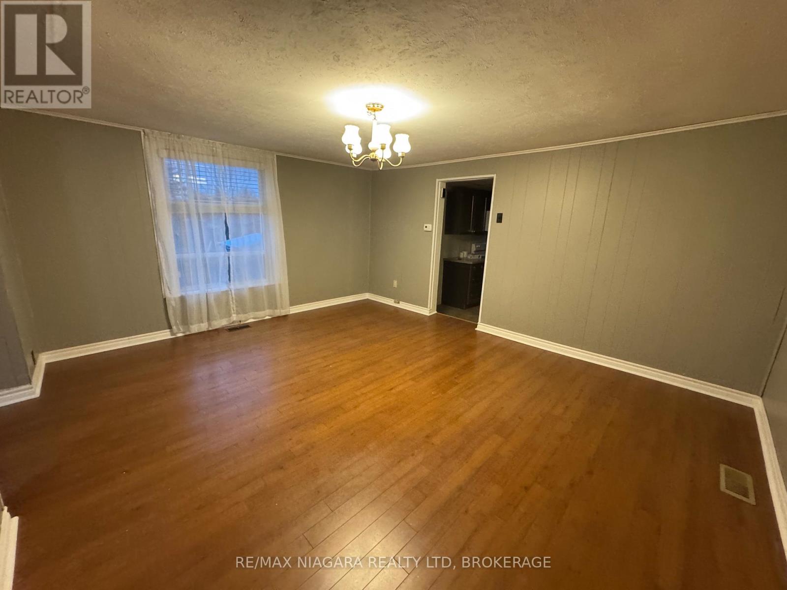 5561 Dorchester Road, Niagara Falls (Hospital), Ontario  L2G 5S2 - Photo 4 - X12700506