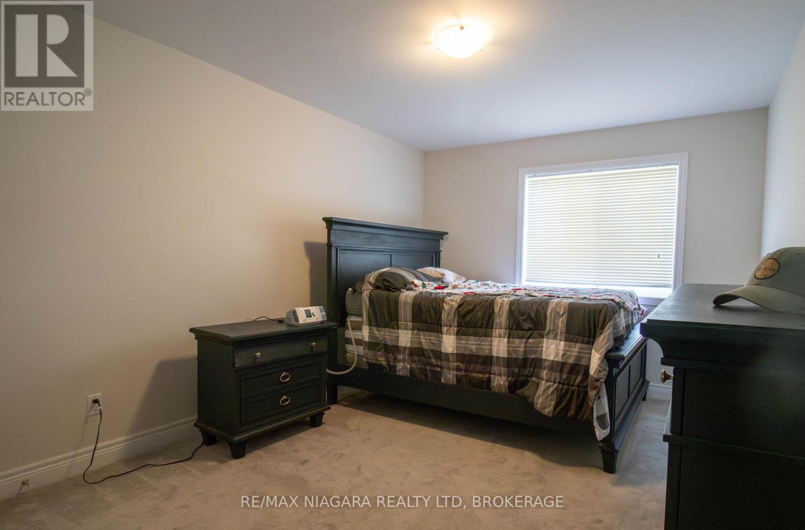 Main - 24 Manhattan Court, St. Catharines (Haig), Ontario  L2R 0B8 - Photo 26 - X12700518