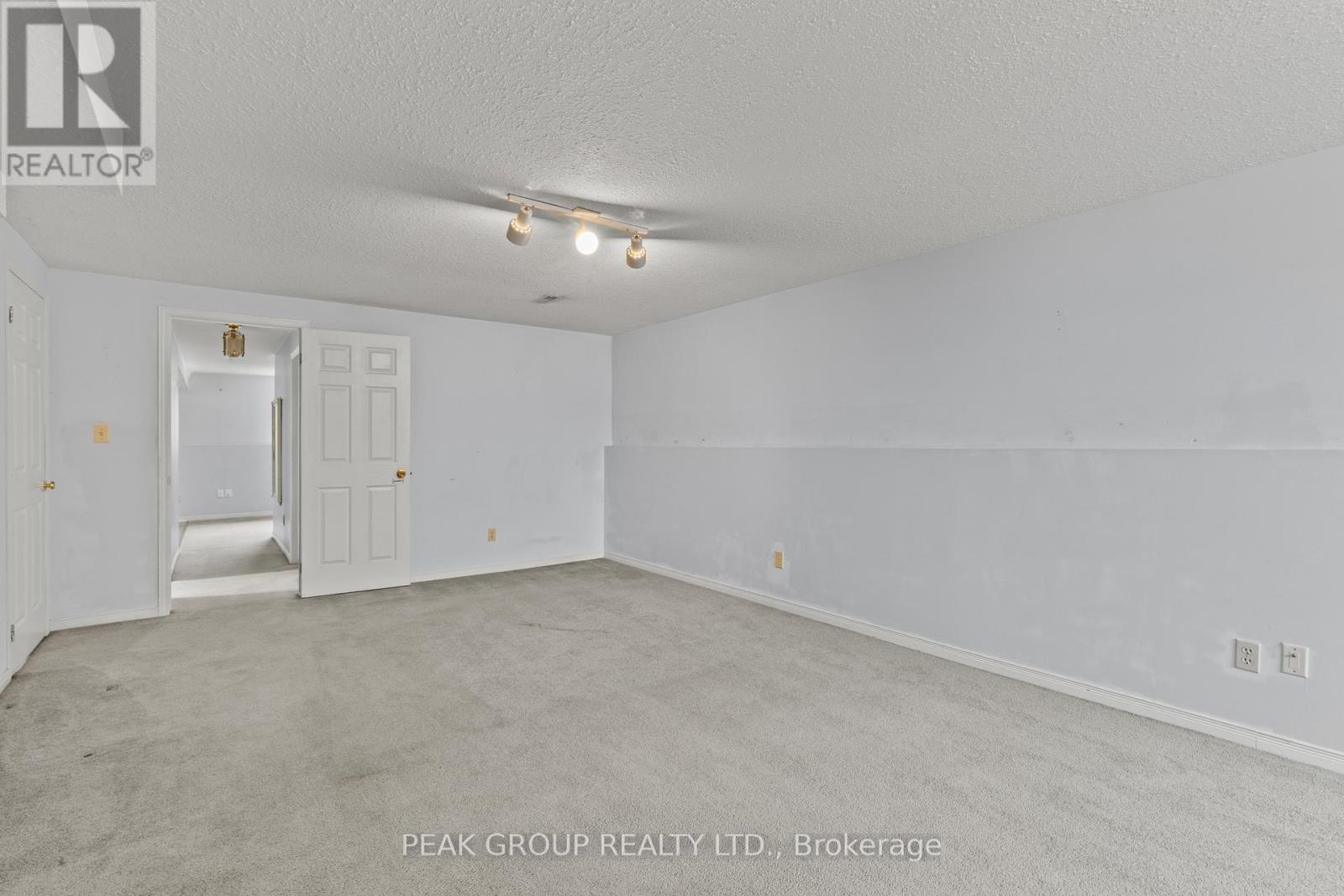 7953 Paddock Trail, Niagara Falls, Ontario  L2H 1W7 - Photo 27 - X12700522