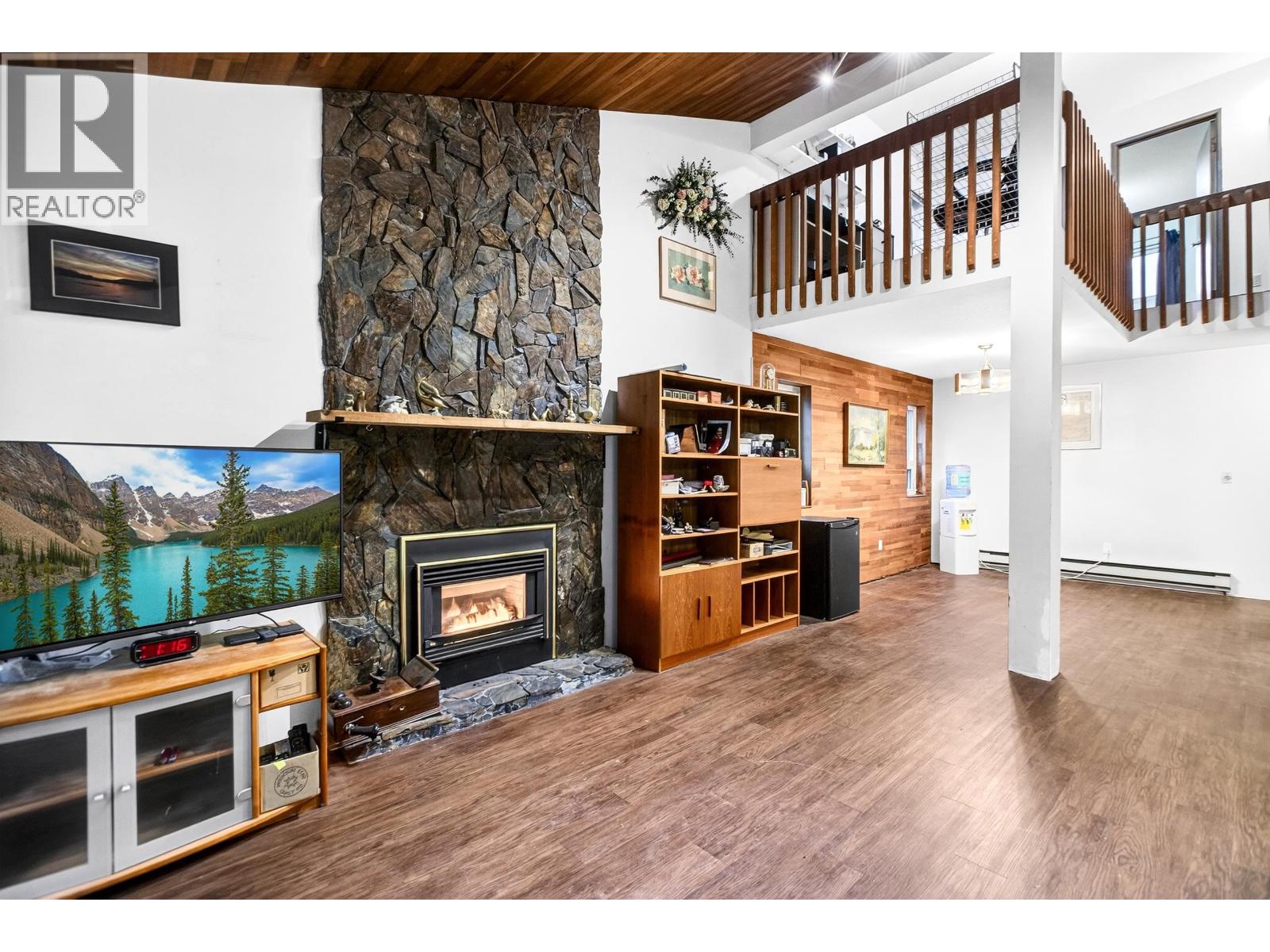 3243 Salt Spring Avenue, Coquitlam, British Columbia  V3E 1E7 - Photo 4 - R3079901