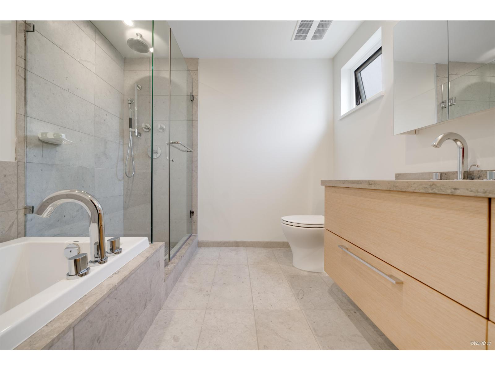 301 1150 Oxford Street, White Rock, British Columbia  V4B 0B3 - Photo 22 - R3079881