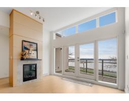 301 1150 OXFORD STREET, White Rock, British Columbia