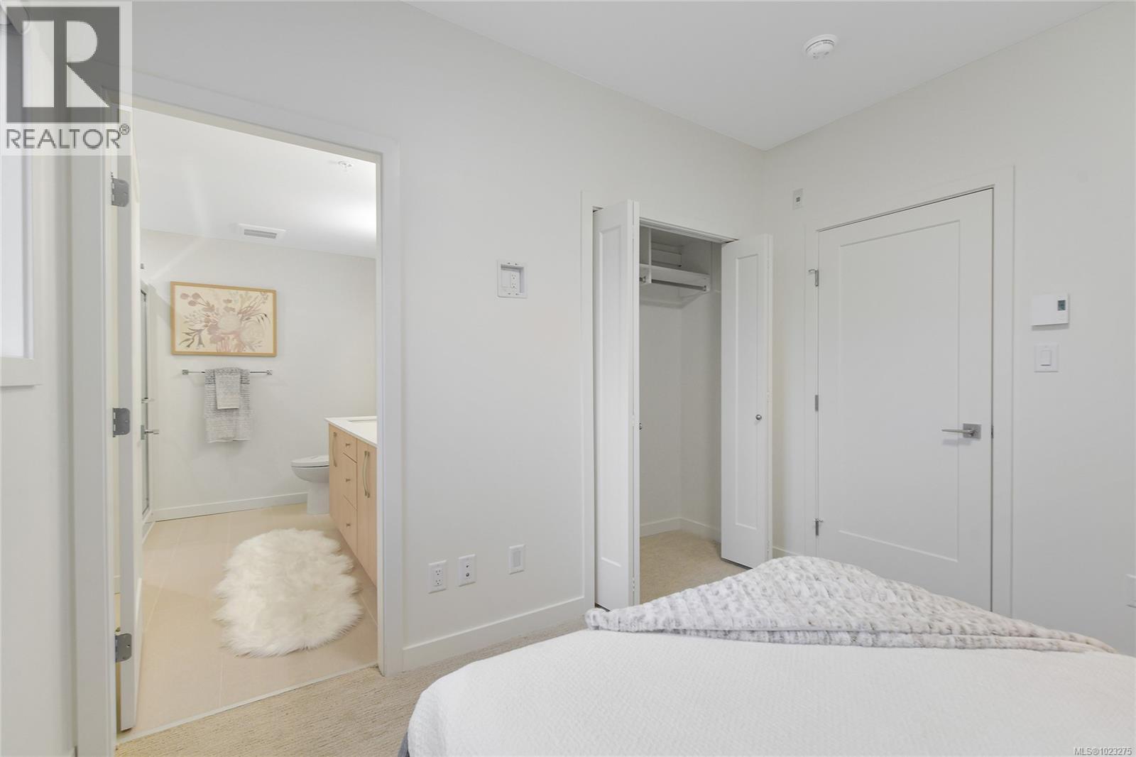 203 9716 Third St, Sidney, British Columbia  V8L 3A2 - Photo 22 - 1023275