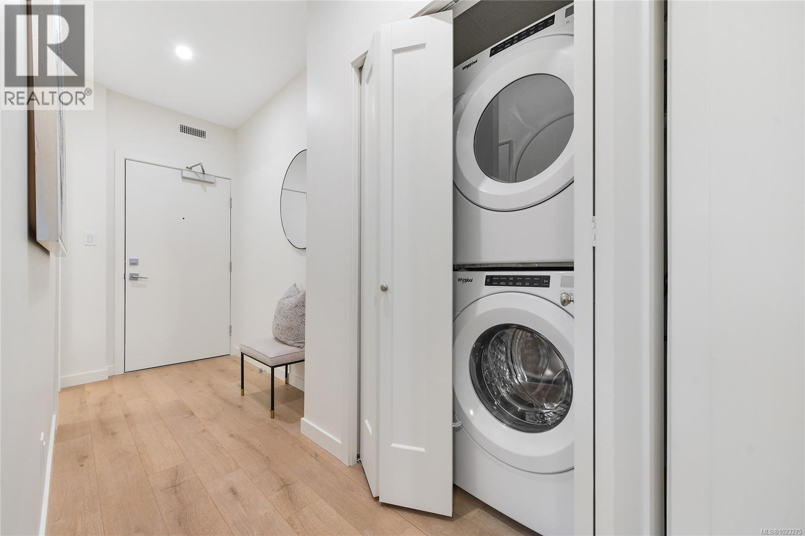 203 9716 Third St, Sidney, British Columbia  V8L 3A2 - Photo 37 - 1023275