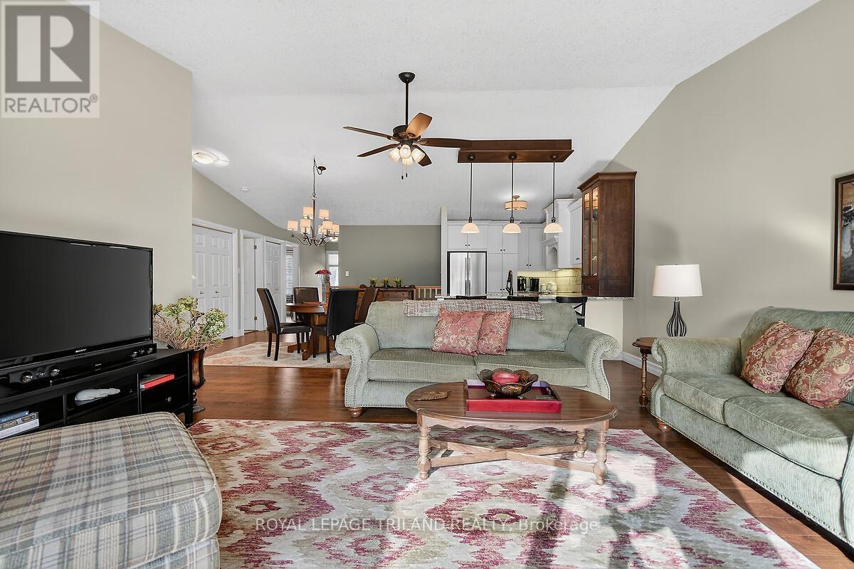 Photo 22 of 48 for 79 - 1241 Beaverbrook Avenue