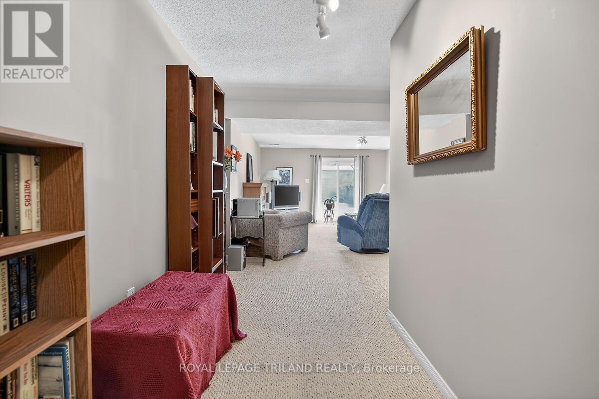 Photo 24 of 48 for 79 - 1241 Beaverbrook Avenue