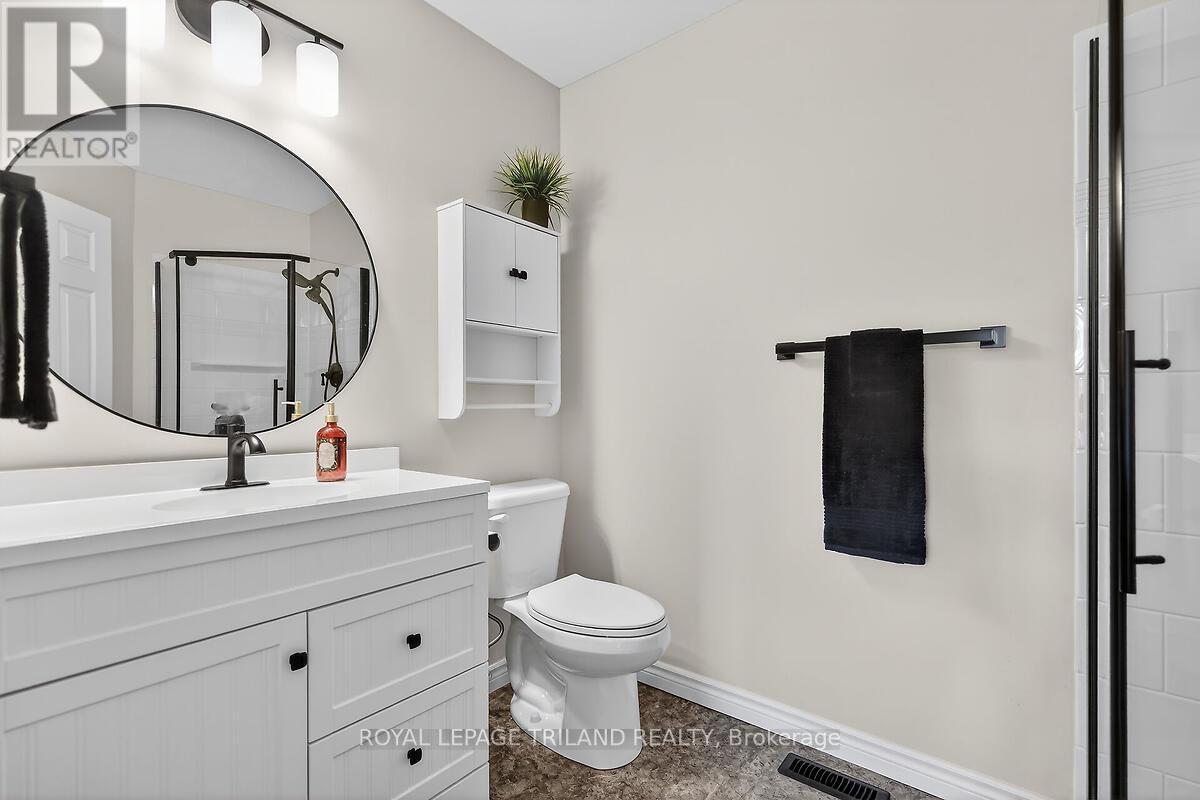 Photo 36 of 48 for 79 - 1241 Beaverbrook Avenue