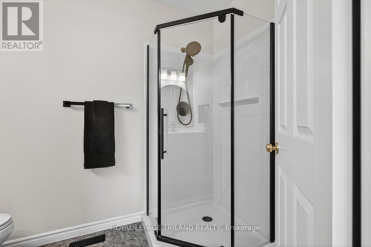 Photo 37 of 48 for 79 - 1241 Beaverbrook Avenue